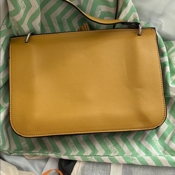 Zara Yellow Crossbody Bag with Elegant Tassel Accent NWOT - Picture 8 of 10